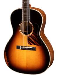 Eastman E22OOSS/V-SB Antique Varnish Solid Spruce/Walnut Slope Shoulder OO Antique Sunburst Varnish