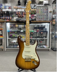 Used Fender American 75th Anniversary Commemorative Stratocaster MN 2-Colour Bourbon Burst (0177512833) w/ Hard Case